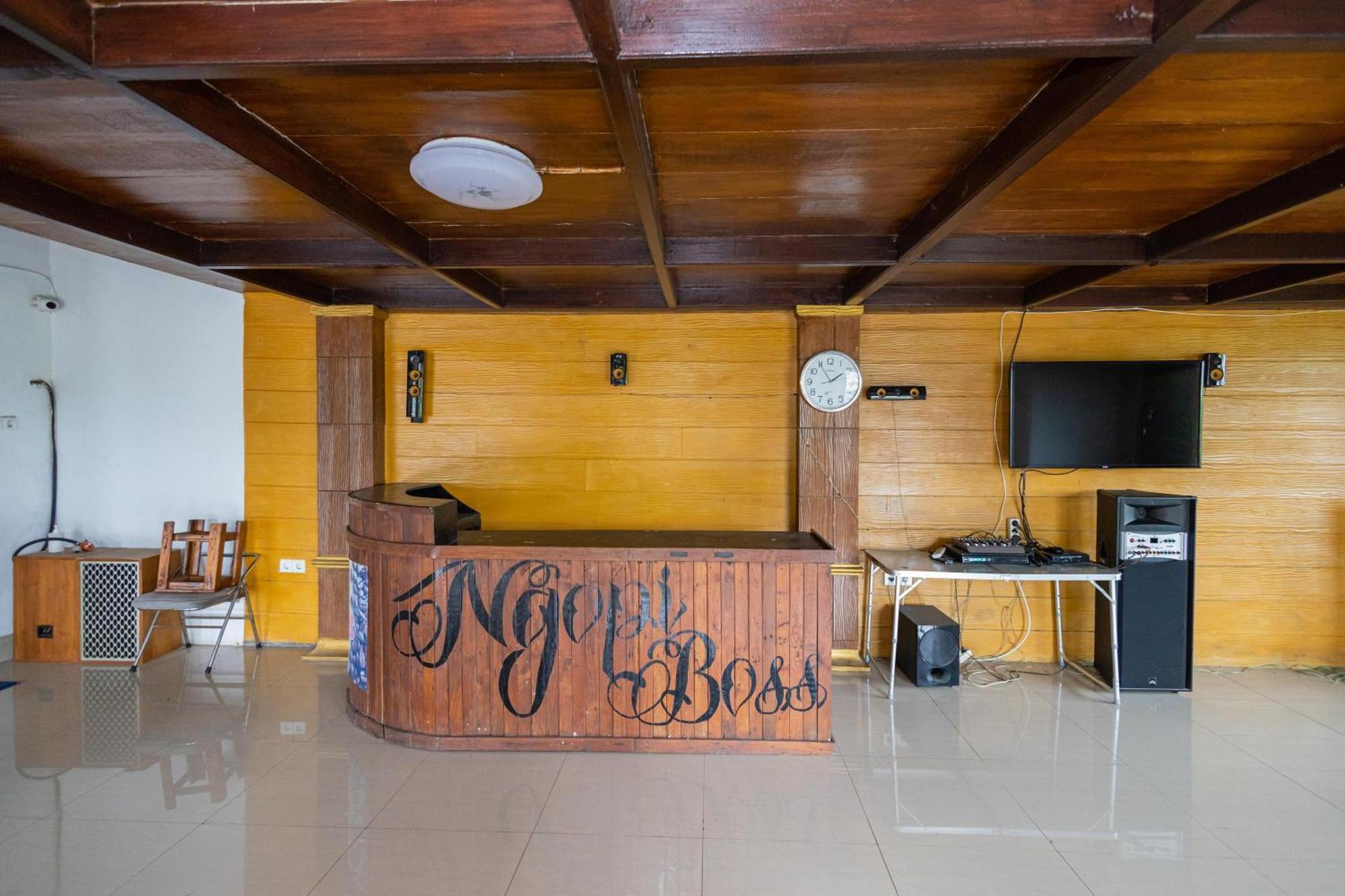 Reddoorz Syariah At Wisma Djokorio Poncokusumo 玛琅 外观 照片